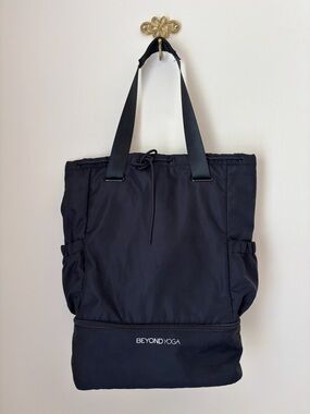 Beyond Yoga Convertible Black Gym Bag